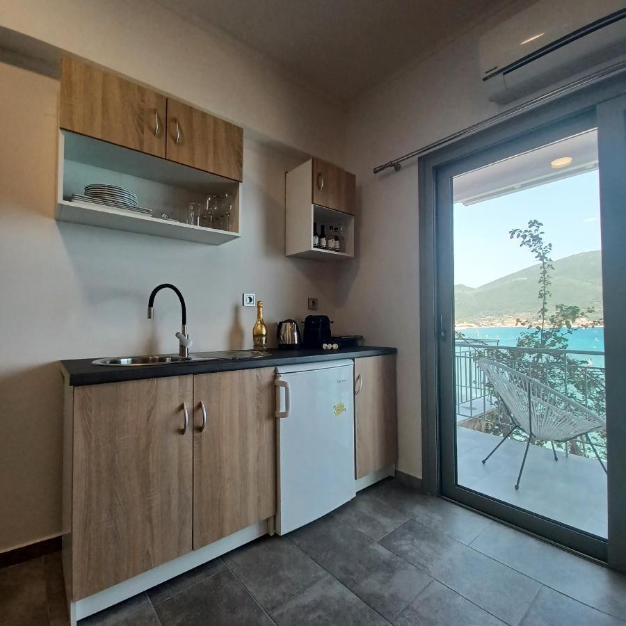 Ponti Bay Apartments Васілікі Екстер'єр фото