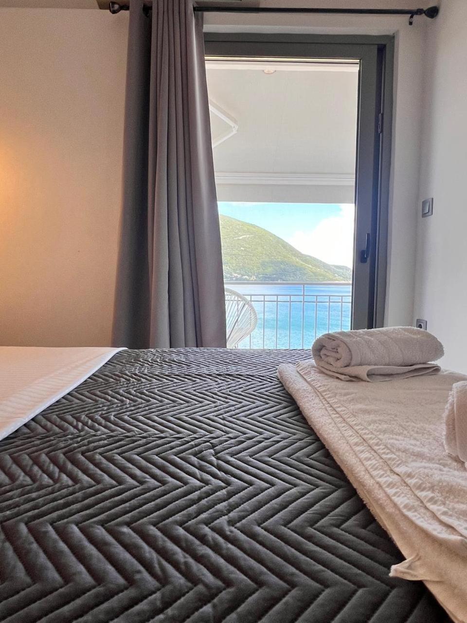 Ponti Bay Apartments Васілікі Екстер'єр фото
